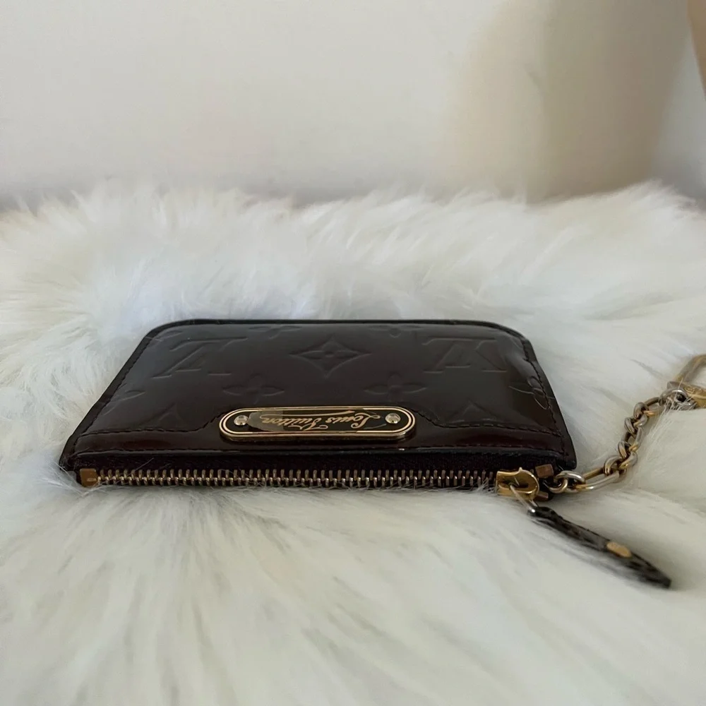 Louis Vuitton Burgundy Vernis key Case Pouchette Amarante Monogram EUC